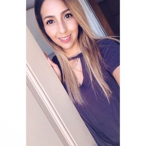 Meet your Posher, Ana